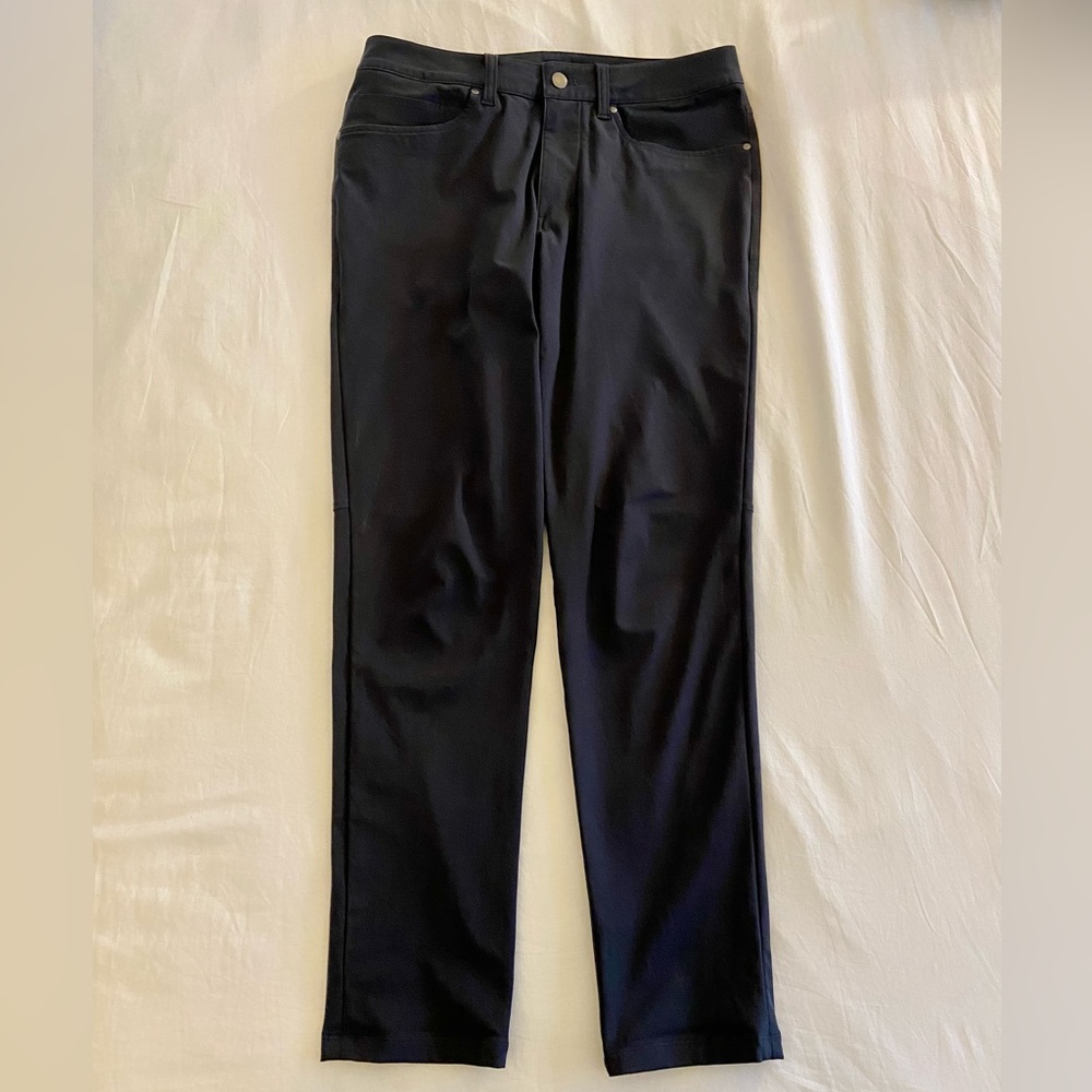 Lululemon Men's ABC Slim-Fit Trousers | Size 30X32